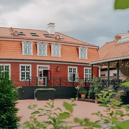 Vanadzina Maja * Cesis